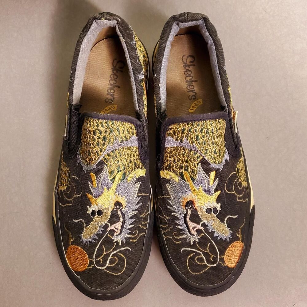Skechers Black Dragon Embroidered Slip-On Sneakers Women's Size 7.5